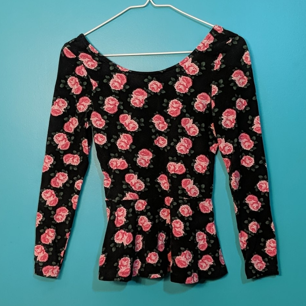 Rose patterned peplum